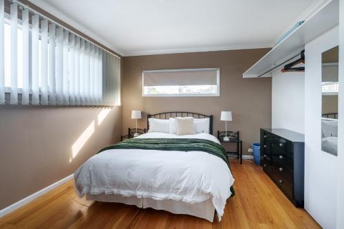 Ocean Grove House | Private Coastal Apartment with AC