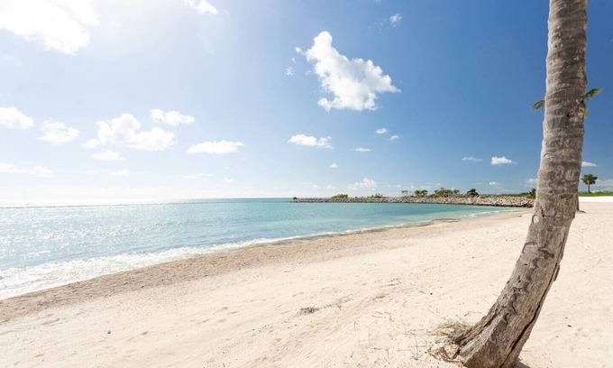 Cap Cana Marina Apartment | Private Community. Quiet Elegant Apartment in front of the beach.