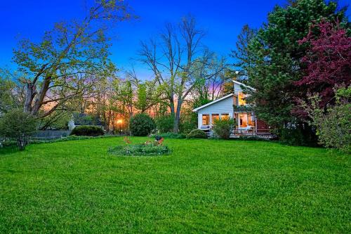 Ramara House | PRIVATE COTTAGE GETAWAY On LAKE SIMCOE