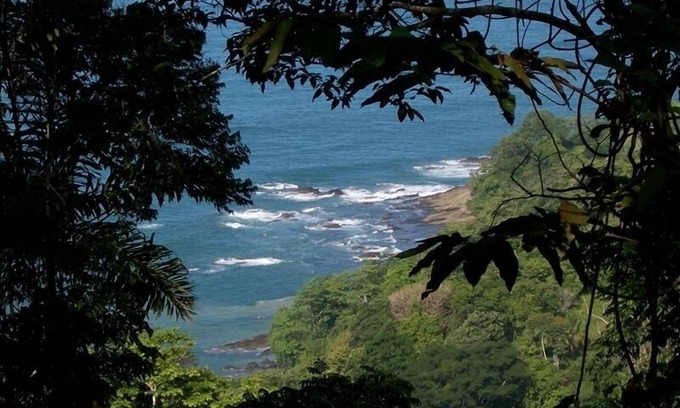 Dominical Cottage | Private Cottage Nestled in the Jungle, Above the Rocky Shore.