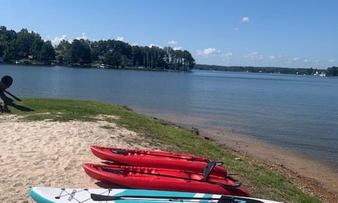 Prosperity Cottage | Private cottage w/a view, Dock, SUPs & Kayaks