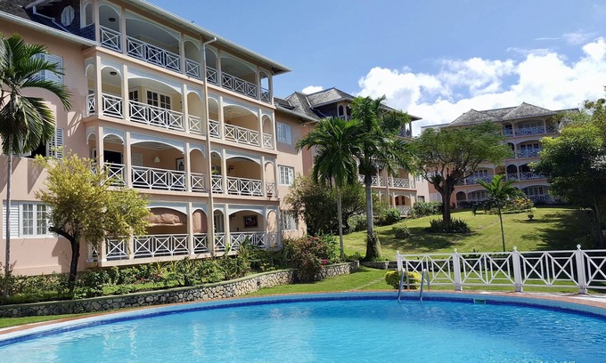 Ocho Rios Condo | Private cove on the Caribbean Sea - Breathtaking ocean views