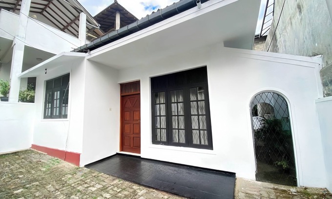 Battaramulla House | Private Entire House with Two Bedrooms in Colombo.