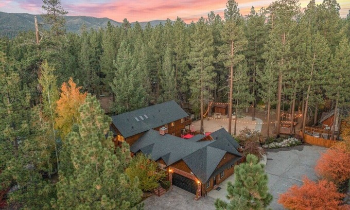 Big Bear Lake Cabin | Private Estate on 1 acre. Close to Slopes&Village
