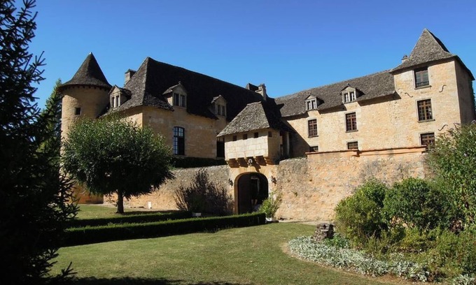 Saint-Medard-de-Presque House | Private room in a Castle