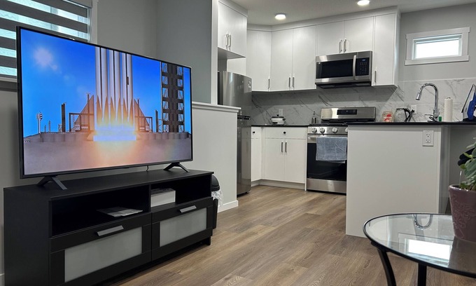 Southeast Edmonton House | Private Garden Suite – 1 Queen Bed, 1 Double Bed & Full Amenities