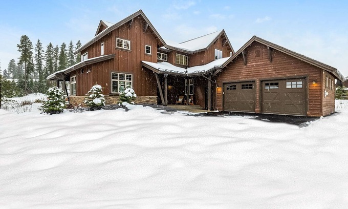 Cle Elum House | Private Golfside Escape | Spa + GameRm+Near Swiftwater & Hidden Rewards Await