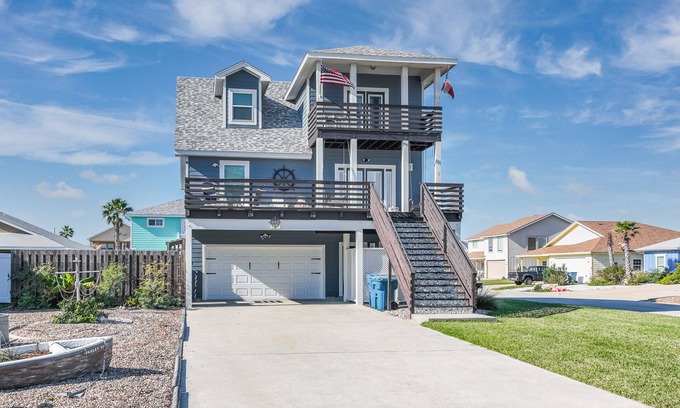 Safe Harbor House | Private heated pool, boat parking, near the beach!