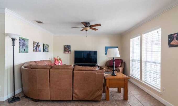 Holly House | Private Home Near Downtown, Lake, Trails, and Venues in Trendy East Austin.