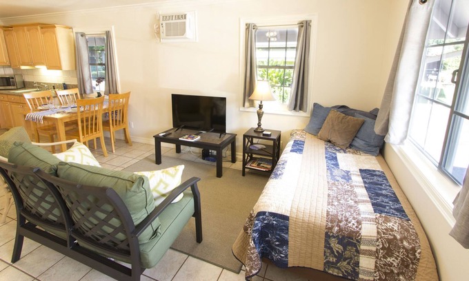 Historic Lahaina Front Street Cottage | Private Home; Walk to the Heart of Lahaina Towns Shops, Restaurants, and Harbor!