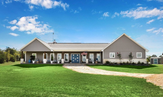 Burton House | Private home with pool on 3+ acres within 15 minutes of Round Top & Brenham!