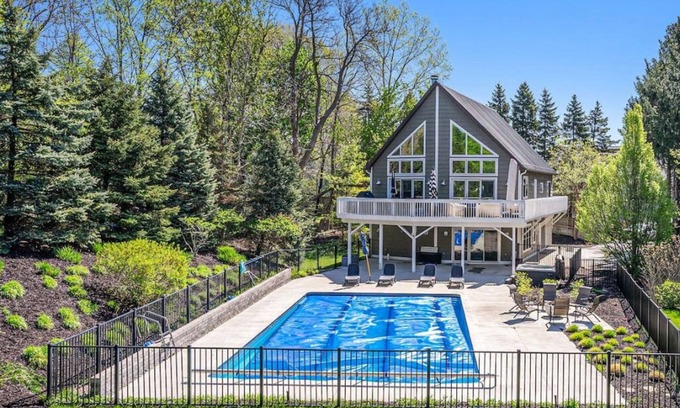 South Haven House | Private Inground Pool, sleeps 12