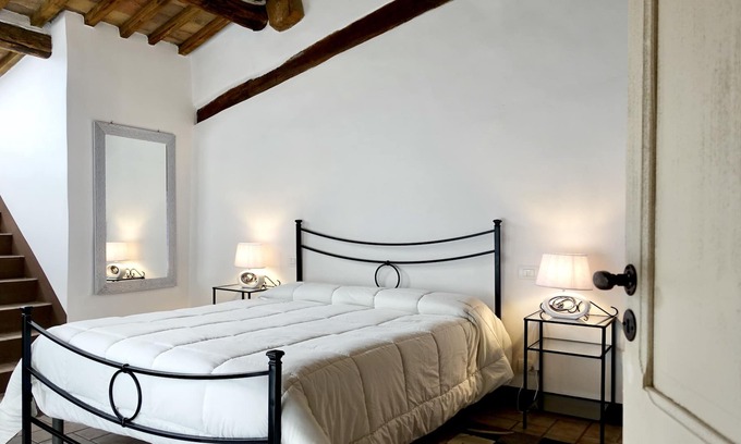 San Quirico d'Orcia Apartment | Private apartment for 5 people 5 minutes from the hot springs