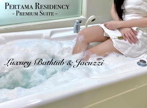 Taman Kobena Apartment | Private Jacuzzi Staycation at KL City 1014