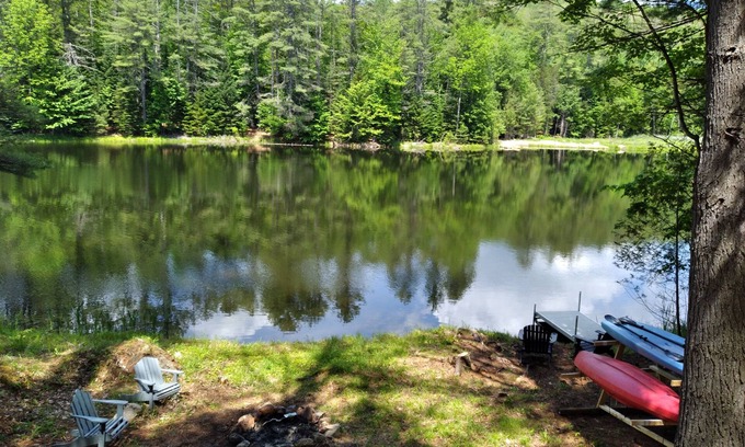 Brant Lake Cabin | Private lakeside cabin for those looking for peace and quiet in Brant Lake.