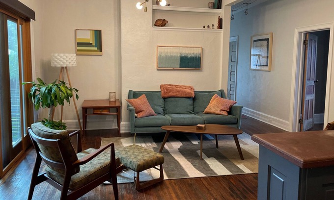 Asheville Cottage | Private Modern Cottage 10 min walk to River Arts and South Slope