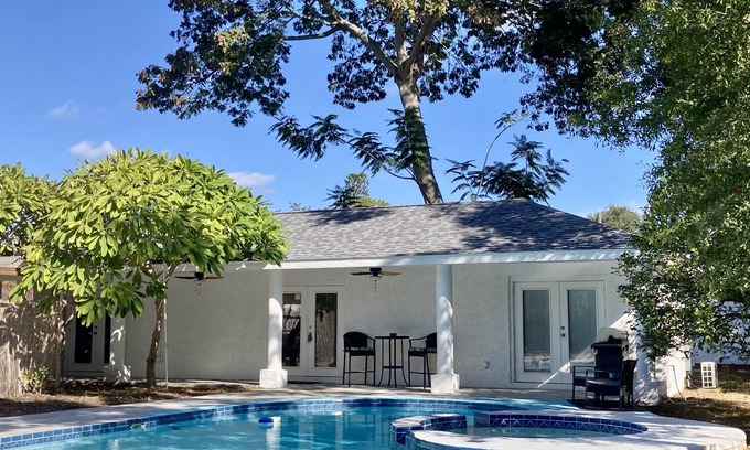 Pinellas Point Cottage | Private modern guest house with pool.
