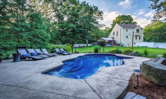 Ogunquit - Wells House | Private oasis by Ogunquit beach!