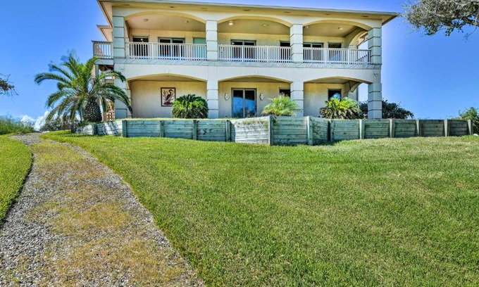 Rockport Villa | Private Pier Waterfront Fulton Villa!