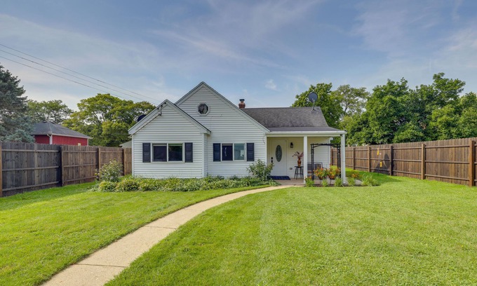 Plainfield House | Private Plainfield Retreat w/Gas Grill + Patio
