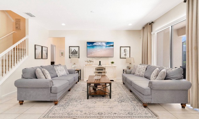 Loughman House | Private Pool, Game Room | Perfect for Large Groups - Sleeps 22