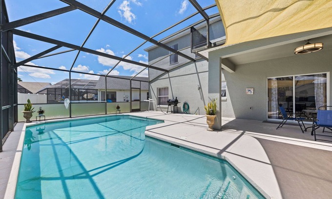 Cumbrian Lakes Apartment | Private Pool*Game Room*Close to Disney!