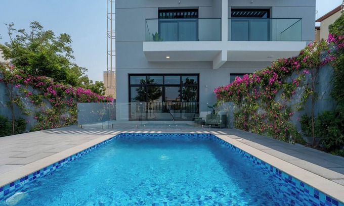 Jumeirah Village Circle House | Private Pool Paradise Villa! Dubai Mall in a Flash