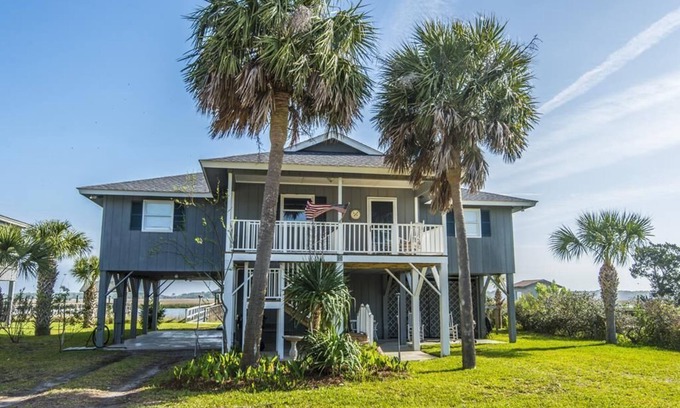 Edisto Island House | Private Pool; Private Deep Water Dock; Minutes to Beach Access; Expansive Creek/Marsh Views