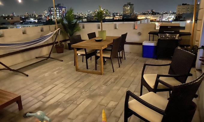 Queens Apartment | Private Rooftop Terrace - Amazing Views - 3 Bed Apt in Bushwick