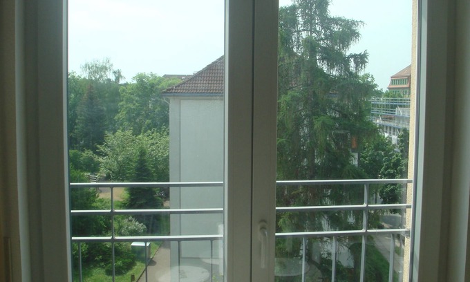 Innere Neustadt Apartment | Private room apartment with shared Bathroom available near Elbe River