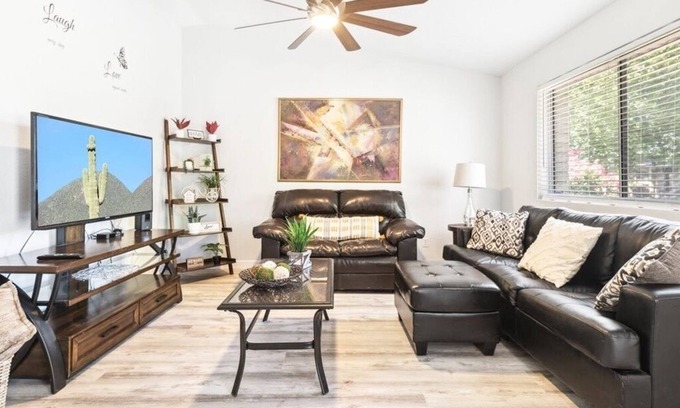 Kyrene-Superstition House | Private Tempe Getaway Near ASU & Mill Avenue!