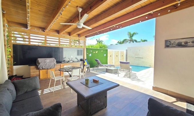 Veron Villa | private villa with pool for 7 people