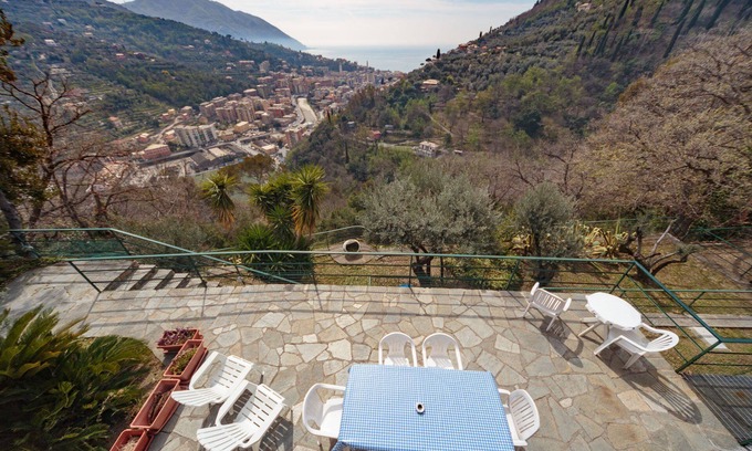 Recco Villa | Private Villa with hot tub, WIFI, private pool, TV, patio, panoramic view, close to Portofino