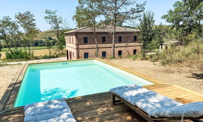 Bollano House | Private Villa with WIFI, private pool, A/C, TV, patio, pets allowed, panoramic view, parking