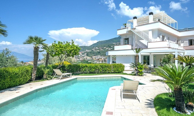 Seiano Villa | Private Villa with WIFI, private pool, hot tub, A/C, TV, terrace, panoramic view, close to Sorrento