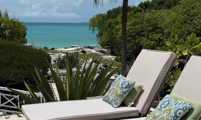 Current Villa | Private waterfront oasis - Coco Plum Hill -Nature is the New Luxury innEleuthera