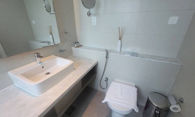 Downtown Dubai Apartment | Prive 1-bedroom apartment with WiFi, fitness room in fantastic Dubai