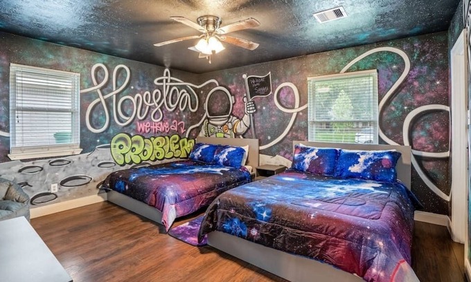 Willow Meadows/Willowbend Area House | PROLIFIC THEME|3BR|SPACIOUS YARD|CONTENT GEM 💎