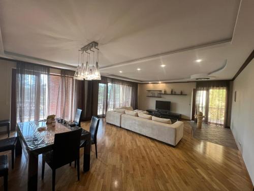 Sabayil Apartment | Promenade 2 BDR Apartment