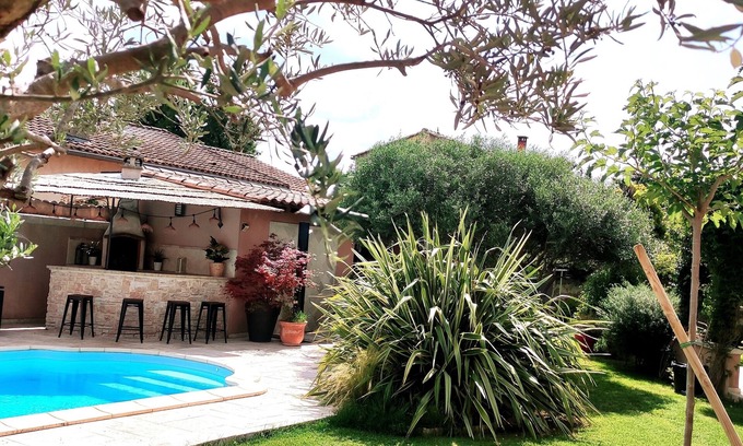 Avignon Villa | PROMOTION from 15 to 28 June Air-conditioned villa 5 minutes from Avignon city center