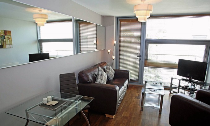 Newcastle-upon-Tyne Apartment | Properties Unique | Cherry