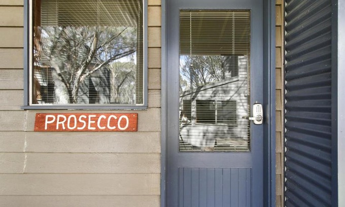 Dinner Plain House | Prosecco