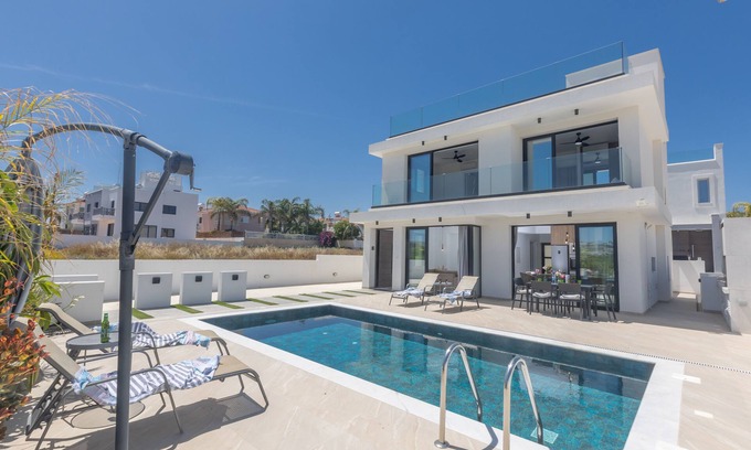 Kapparis Cottage | Protaras Holiday Villa TI39 - a villa that sleeps 6 guests in 3 bedrooms