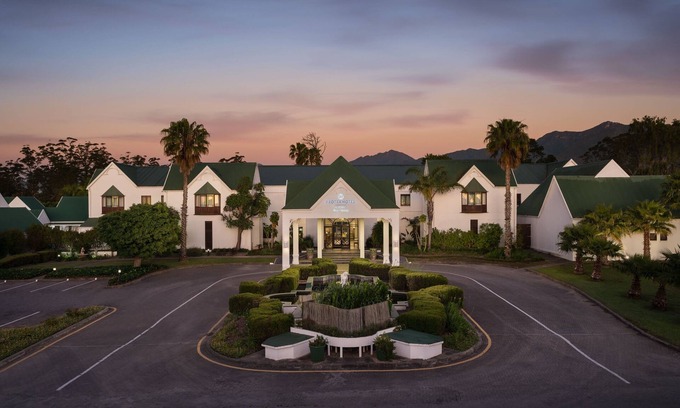 George Hotel | Protea Hotel by Marriott George King George