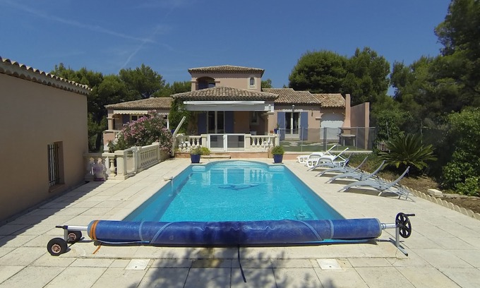 Ensues-la-Redonne House | PROVENCAL VILLA WITH POOL 500M CALANQUE DE LA REDONNE