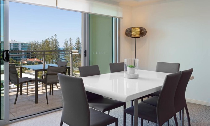 Redcliffe Hotel | Proximity Waterfront Apartments