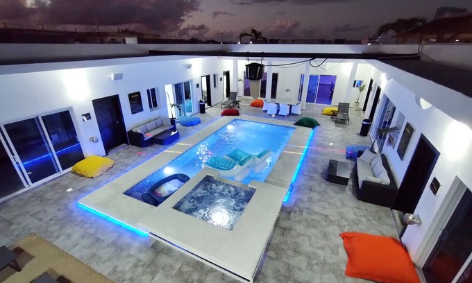 Punta Cana Villa | Punta Cana Bachelor Party 6BR Lux Happy Villa + FREE BONUS