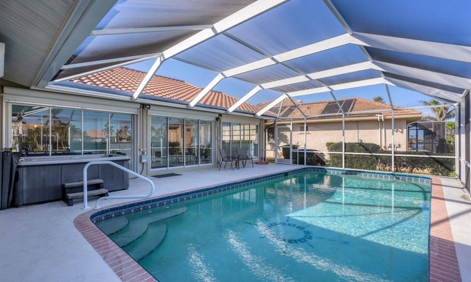 Punta Gorda House | Punta Gorda 3-Bedroom Canalfront Pool Home with Dock