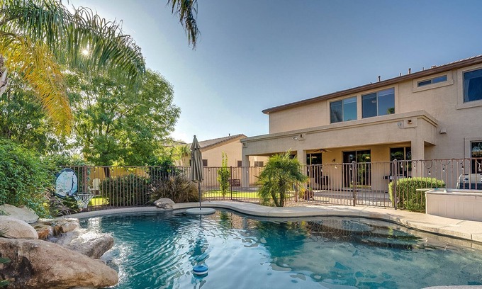 Superstition Springs House | Puzzle House-Private pool/fire pit/quiet neighborhood/Close to shopping/entertainment/golfing