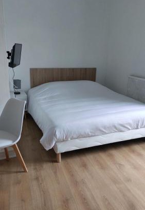 Dinan Hotel | Quai 8